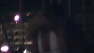 Pigtailed श्यामला किशोरवयीन dildo fucks गोरा milf च्या मांजर