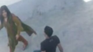 मोनिका जेसन नावाच्या हौशी फिकट श्यामला तिच्या मांजर fucked मिशनरी नाही