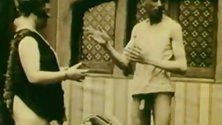 Busty pallid आशियाई विद्यार्थ्यांना अनेक cocks कृपया आहे