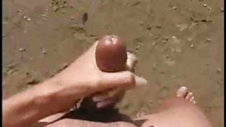 बस्टी ब्लोंड सनी डायमंडने तिची मांजर कठोरपणे बांधली आहे