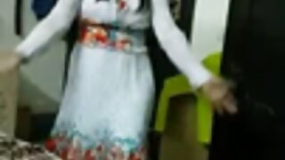 सेक्सिटेड आणि हॉट अॅलिसन मूर डिपथ्रोटसह ताठ डिक प्रदान करते