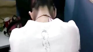 चमकदार मॉडेल असलेले अविश्वसनीय सुंदर मैदानी सेक्स सीन