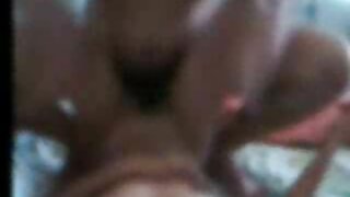 गुबगुबीत milf वेंडीला क्विकीसाठी निवडायचे आहे