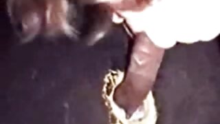 बांधलेली बस्टी हुकर वेरोनिका अवलुव हार्डकोर डीपी फिस्टिंगचा आनंद घेते